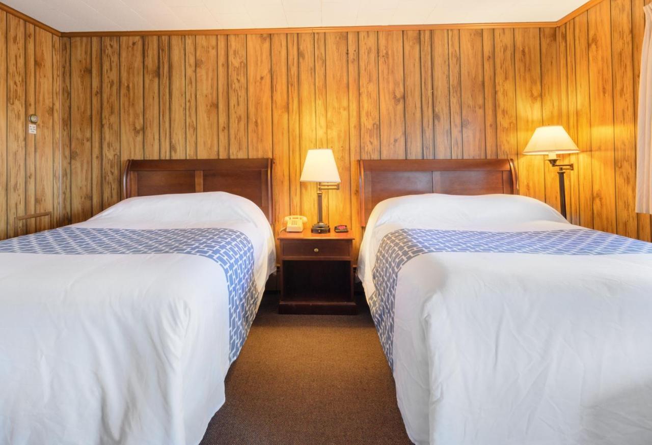 Knob Hill Motor Lodge Hillsville Esterno foto